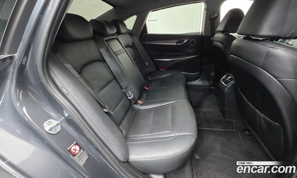 Hyundai Grandeur 2018 2.4 автомат (гидро), фото 20