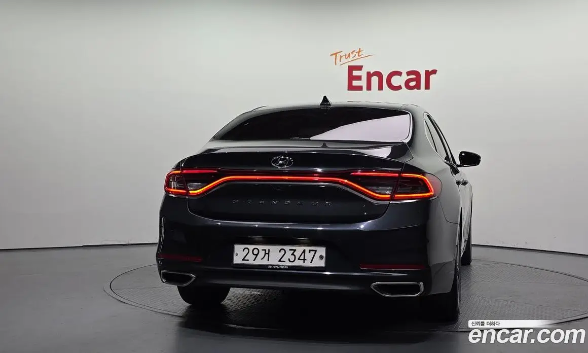 Hyundai Grandeur 2018 2.4 автомат (гидро), фото 4