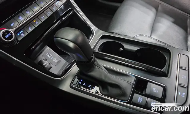 Hyundai Grandeur 2018 2.4 автомат (гидро), миниатюра 9