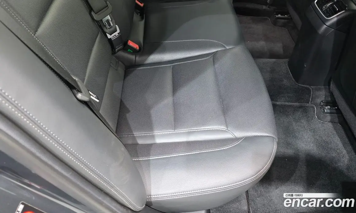 Hyundai Grandeur 2018 2.4 автомат (гидро), фото 10