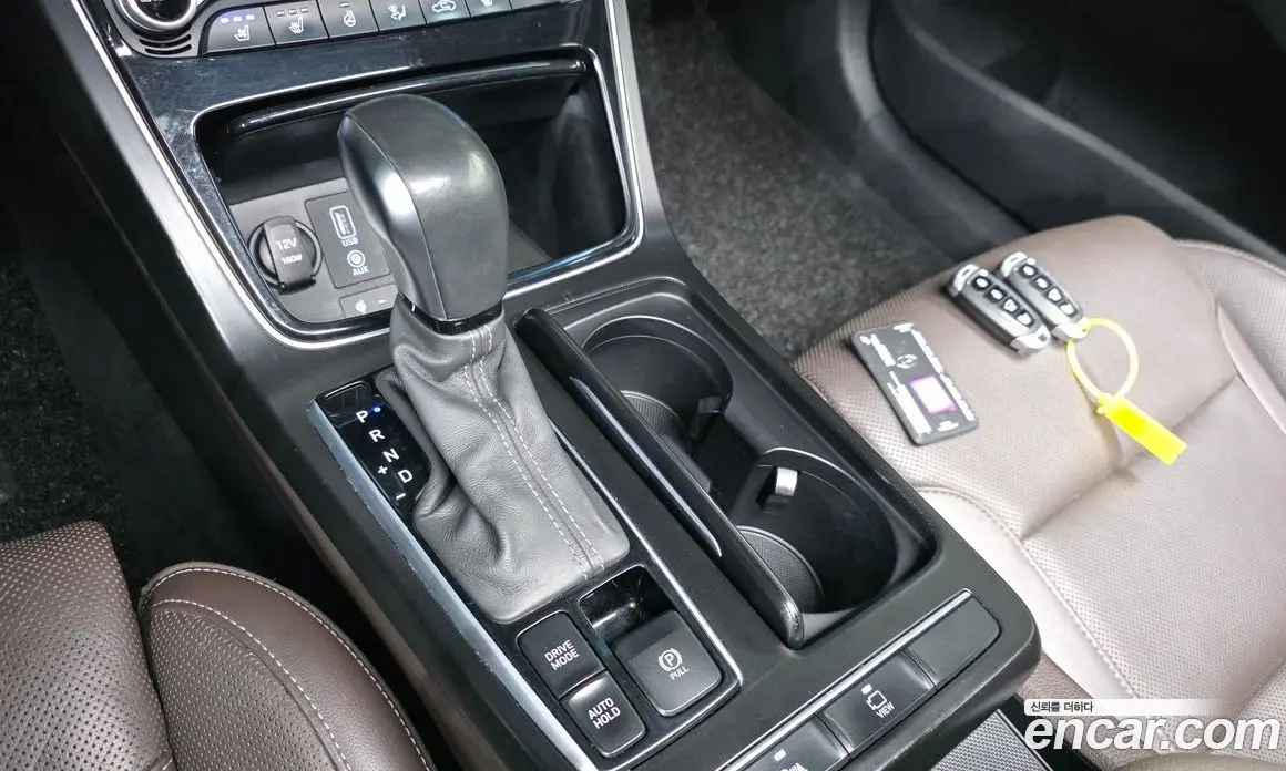 Hyundai Grandeur 2018 2.4 автомат (гидро), фото 11