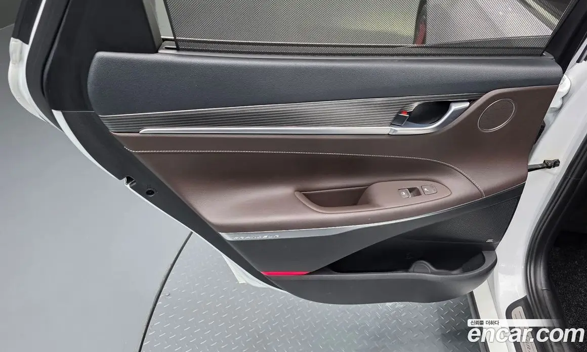 Hyundai Grandeur 2018 2.4 автомат (гидро), фото 14