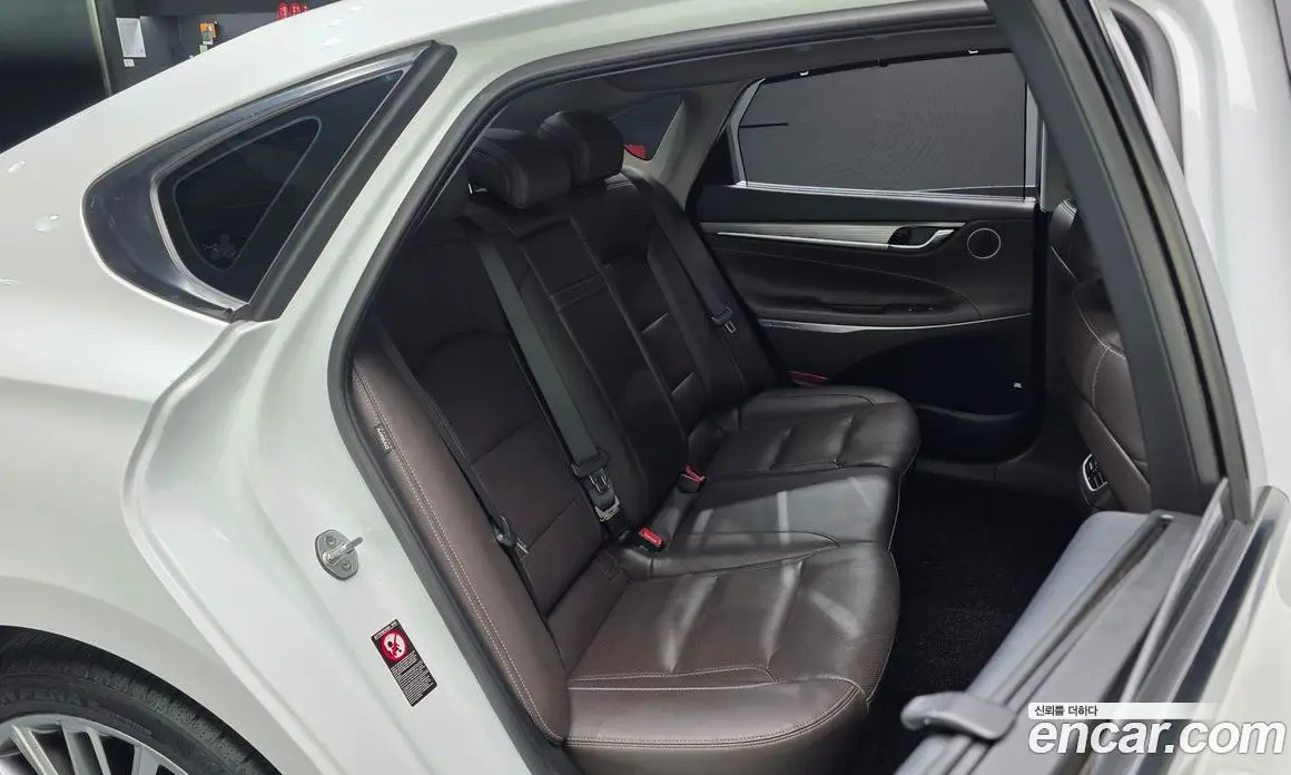 Hyundai Grandeur 2018 2.4 автомат (гидро), фото 16