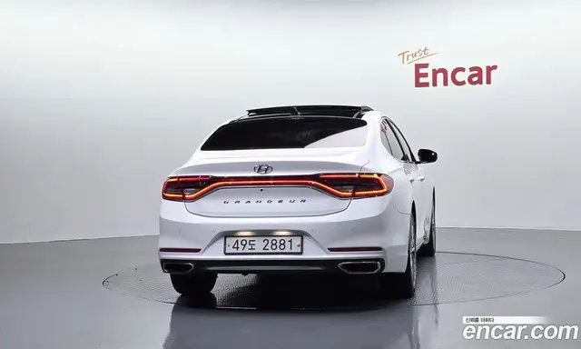 Hyundai Grandeur 2018 2.4 автомат (гидро), миниатюра 3
