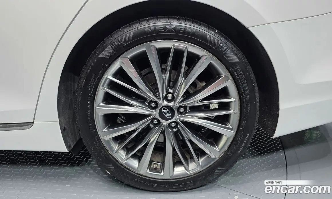 Hyundai Grandeur 2018 2.4 автомат (гидро), фото 6
