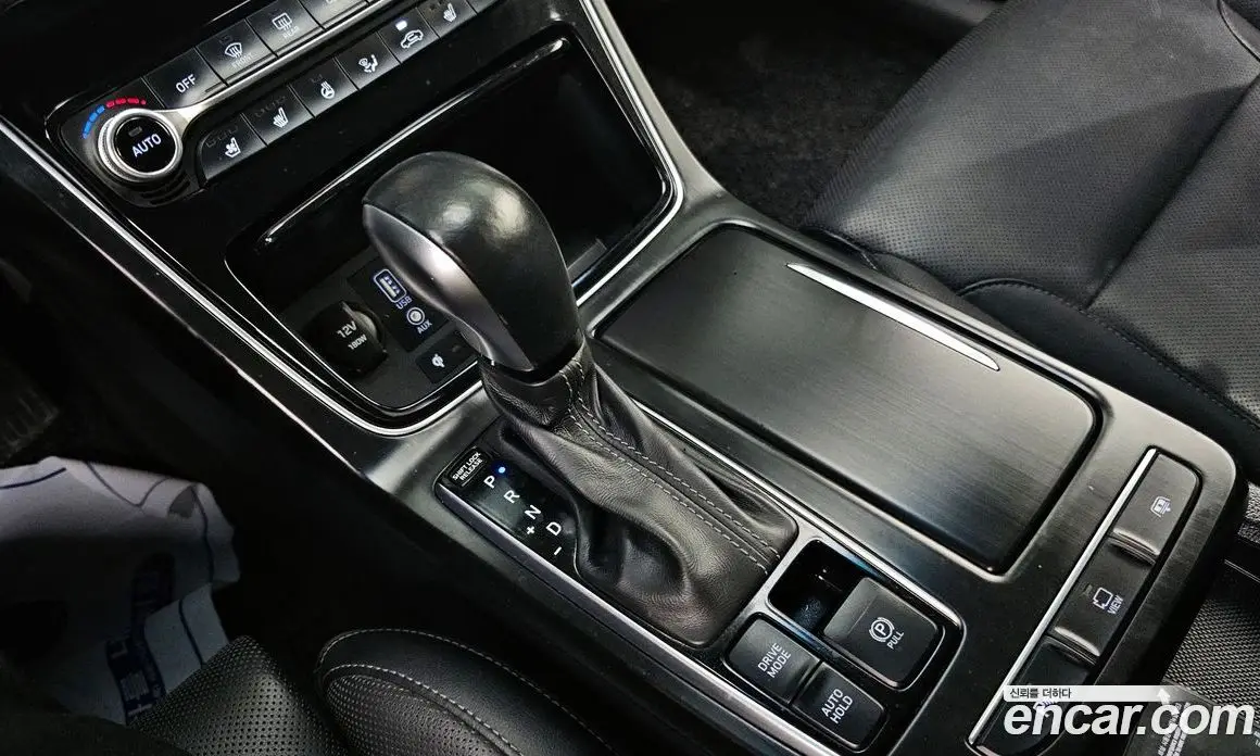 Hyundai Grandeur 2018 3.0 автомат (гидро), фото 9