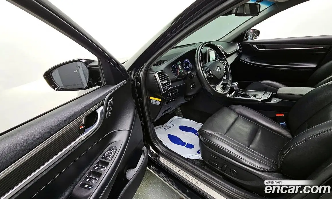 Hyundai Grandeur 2018 3.0 автомат (гидро), фото 10