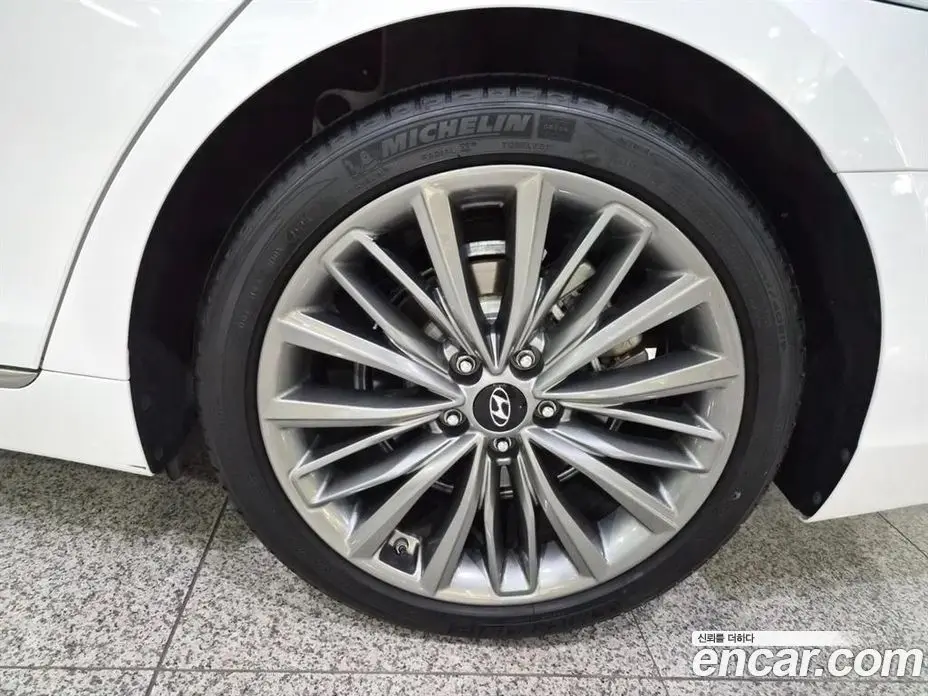 Hyundai Grandeur 2019 3.0 автомат (гидро), фото 19
