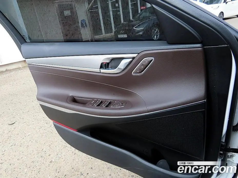 Hyundai Grandeur 2020 3.3 автомат (гидро), фото 11