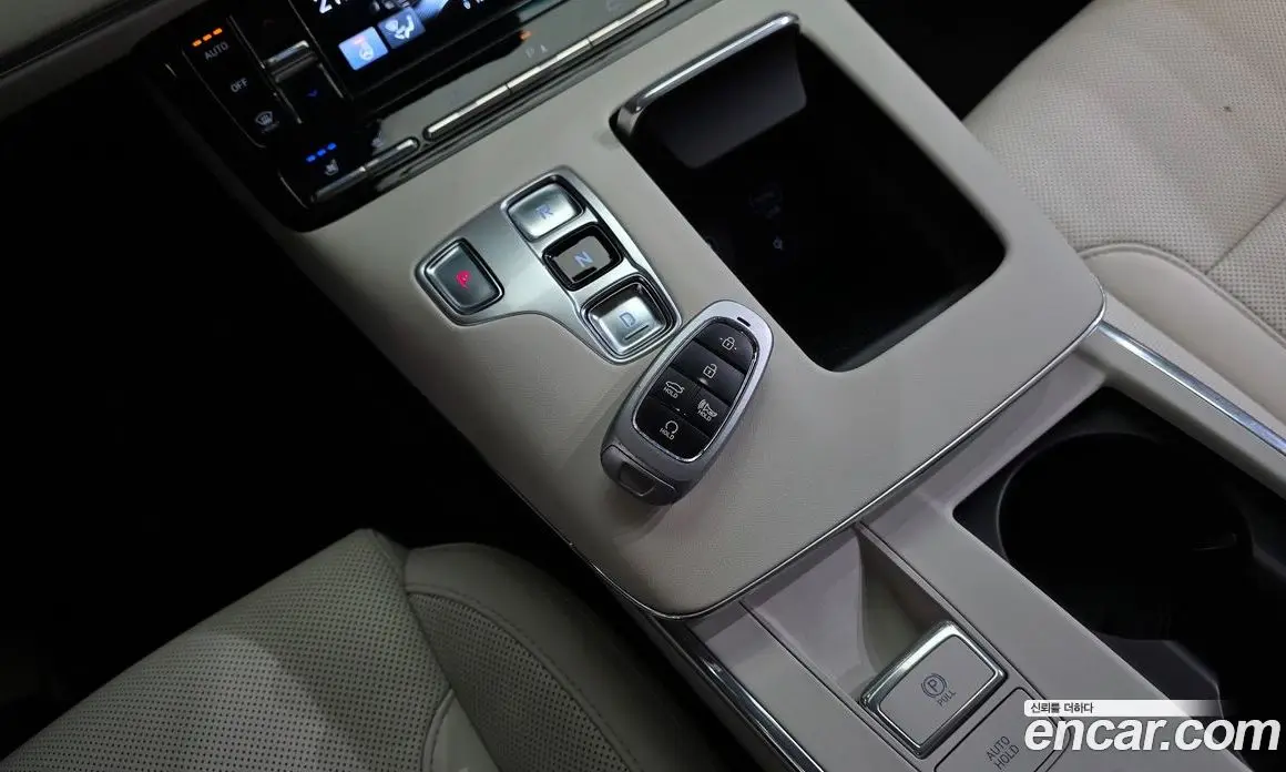 Hyundai Grandeur 2021 2.5 автомат (гидро), фото 9