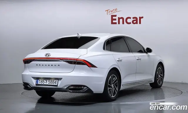 Hyundai Grandeur 2022 3.0 автомат (гидро), миниатюра 2