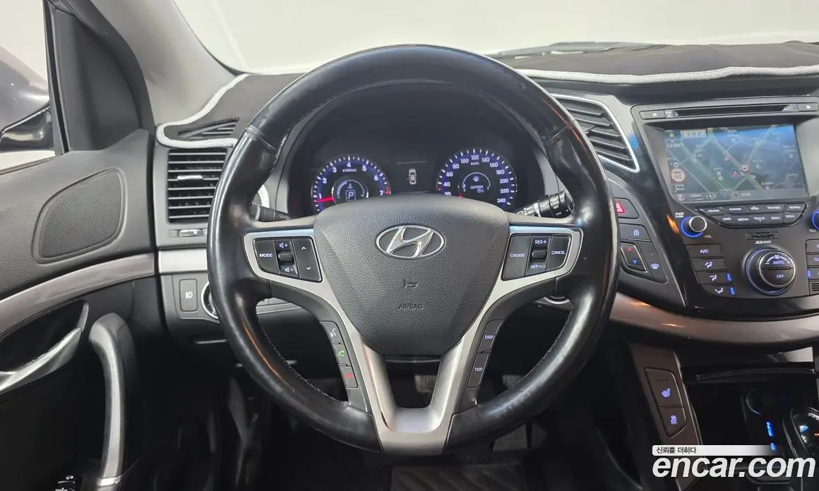 Hyundai i40 2013 2.0 автомат (гидро), фото 14 Hyundai i40 2013 2.0 автомат (гидро), фото 14