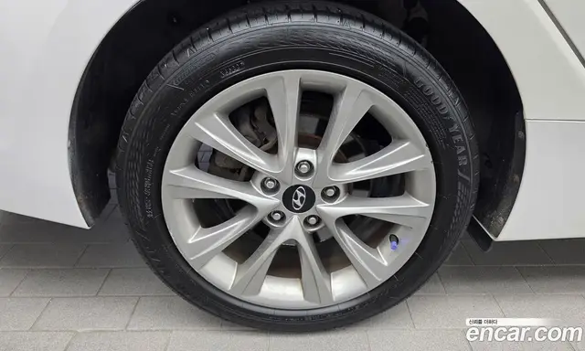 Hyundai i40 2014 1.7 автомат (гидро), миниатюра 5