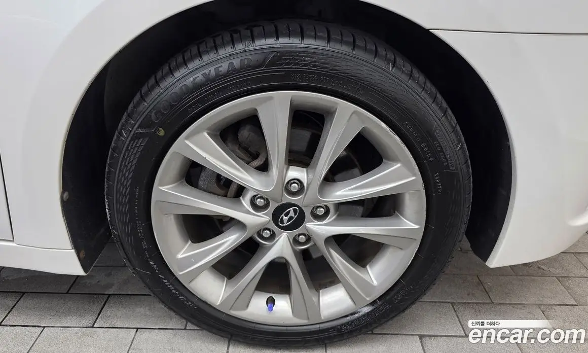 Hyundai i40 2014 1.7 автомат (гидро), фото 7