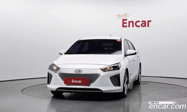 Hyundai Ioniq 2018 автомат (гидро), миниатюра 3 Hyundai Ioniq 2018 автомат (гидро), миниатюра 3