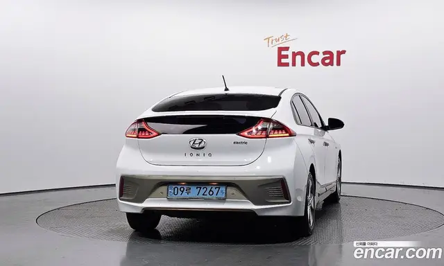 Hyundai Ioniq 2018 автомат (гидро), миниатюра 4 Hyundai Ioniq 2018 автомат (гидро), миниатюра 4