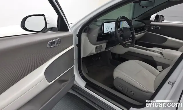Hyundai Ioniq 6 2022 0.1 автомат (гидро), миниатюра 12