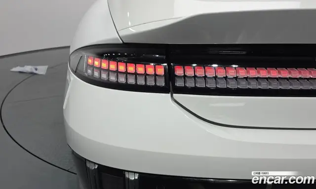 Hyundai Ioniq 6 2022 0.1 автомат (гидро), миниатюра 8
