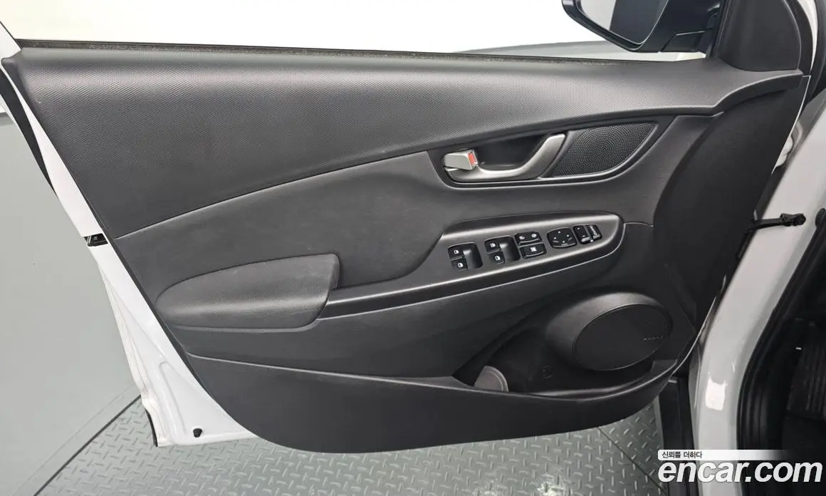 Hyundai Kona 2018 1.6 автомат (гидро), фото 13 Hyundai Kona 2018 1.6 автомат (гидро), фото 13