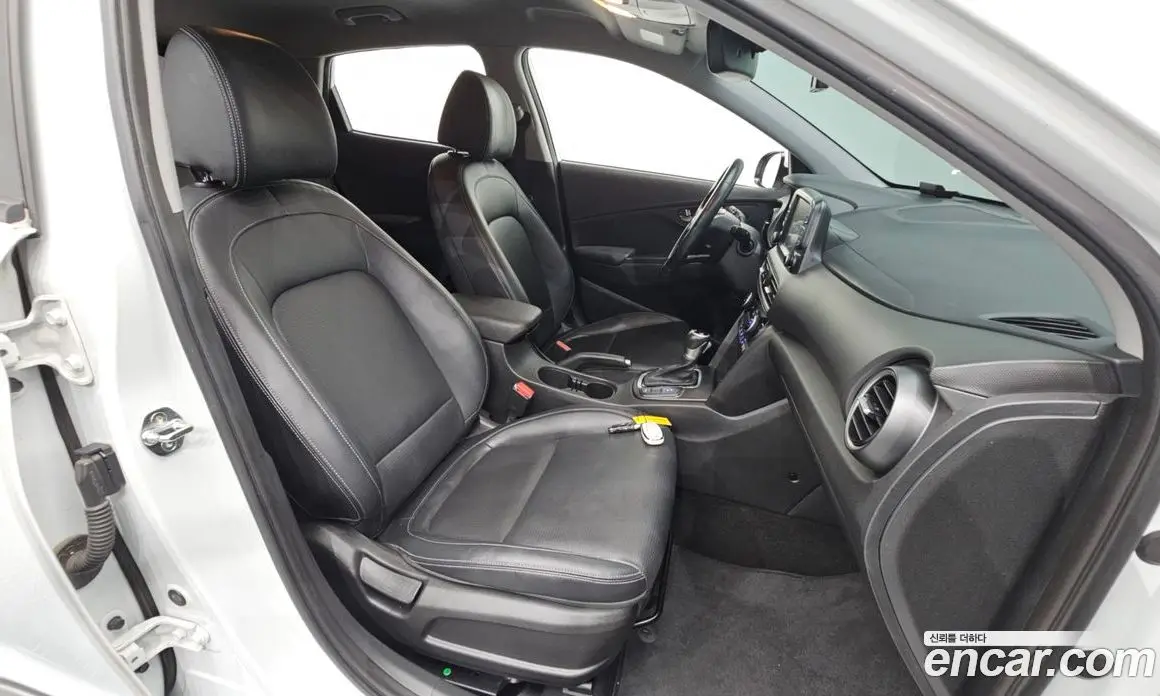 Hyundai Kona 2018 1.6 автомат (гидро), фото 15 Hyundai Kona 2018 1.6 автомат (гидро), фото 15