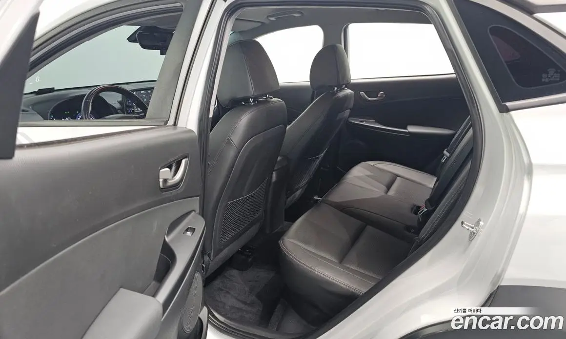 Hyundai Kona 2018 1.6 автомат (гидро), фото 17 Hyundai Kona 2018 1.6 автомат (гидро), фото 17