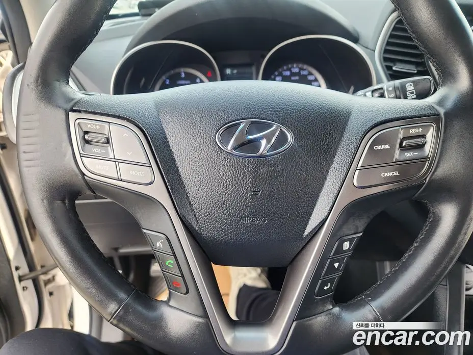 Hyundai Santa Fe 2015 2.0 автомат (гидро), фото 14