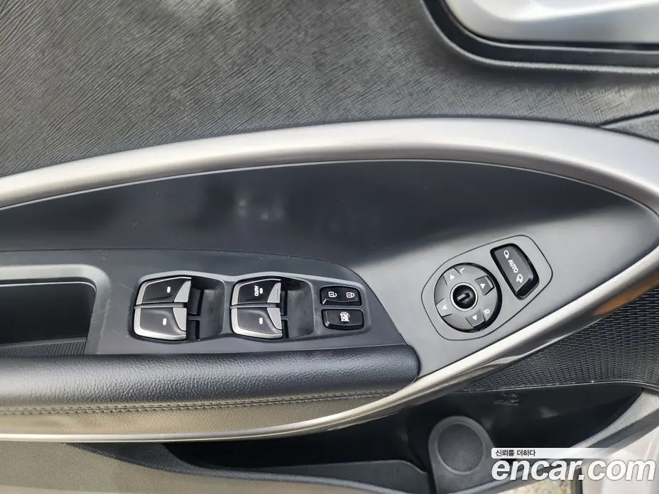Hyundai Santa Fe 2015 2.0 автомат (гидро), фото 18