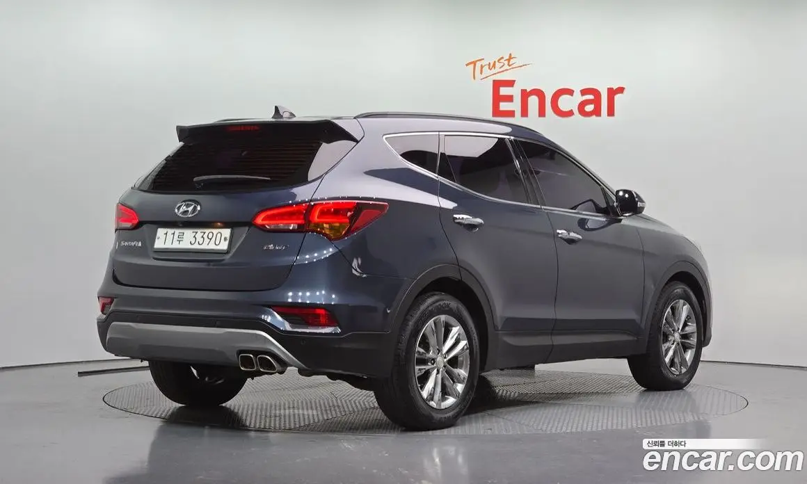 Hyundai Santa Fe 2015 2.0 автомат (гидро), фото 2 Hyundai Santa Fe 2015 2.0 автомат (гидро), фото 2