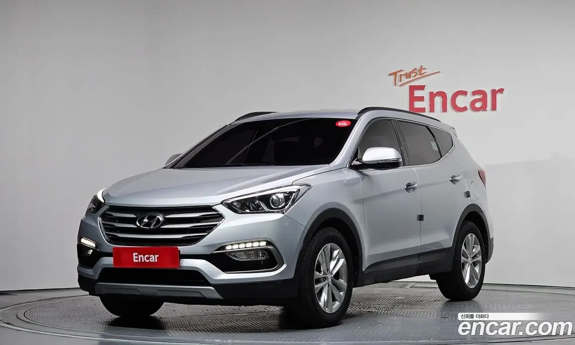Hyundai Santa Fe 2017 2.0 автомат (гидро), фото 1 Hyundai Santa Fe 2017 2.0 автомат (гидро), фото 1