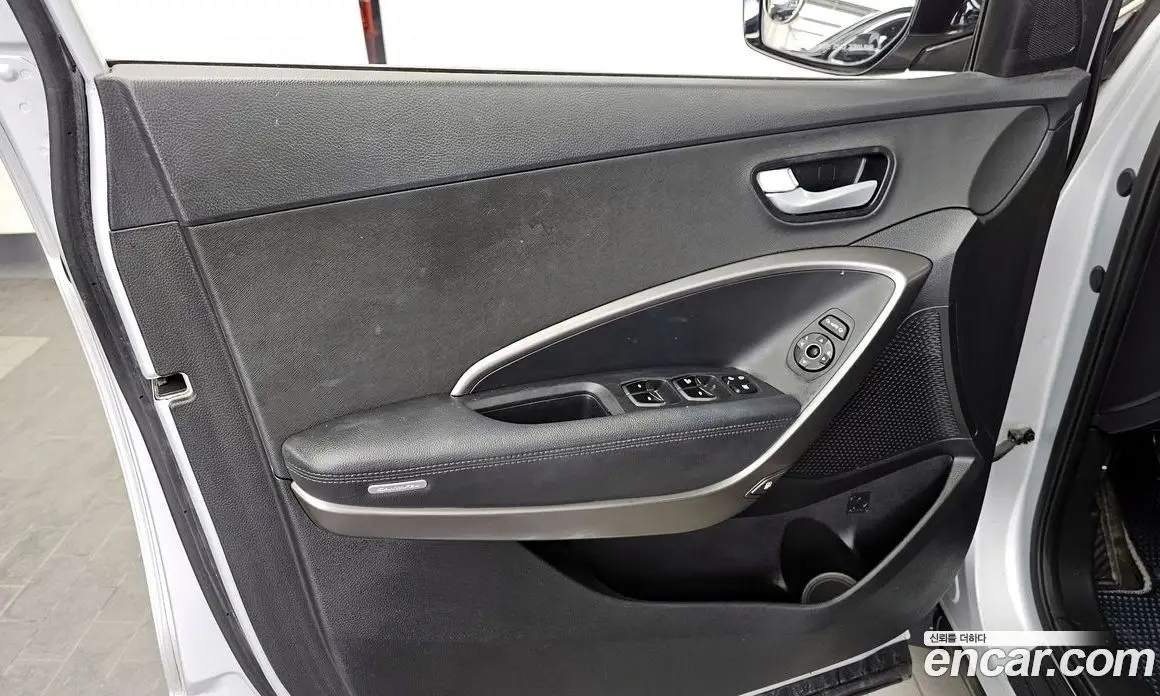 Hyundai Santa Fe 2017 2.0 автомат (гидро), фото 14 Hyundai Santa Fe 2017 2.0 автомат (гидро), фото 14
