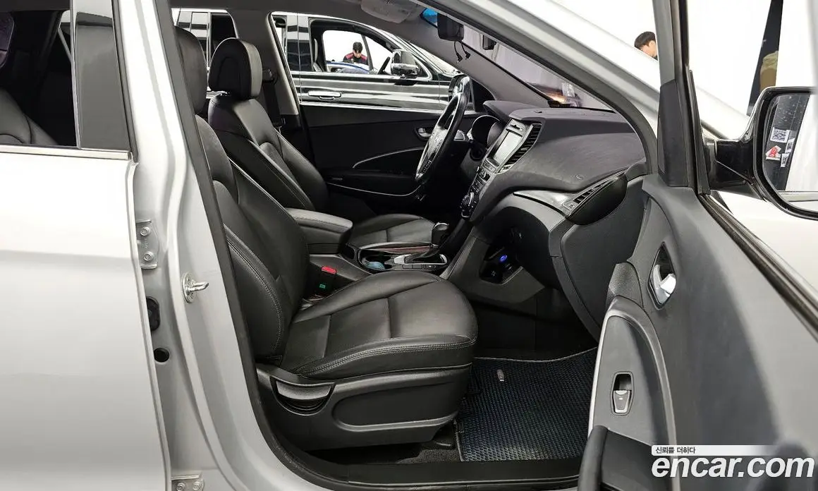 Hyundai Santa Fe 2017 2.0 автомат (гидро), фото 17 Hyundai Santa Fe 2017 2.0 автомат (гидро), фото 17