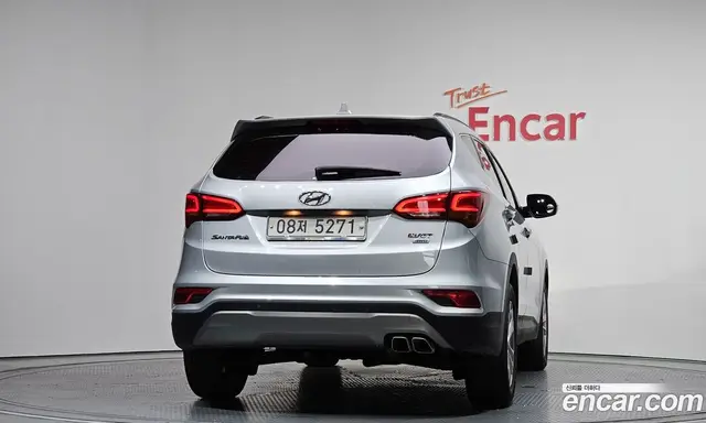 Hyundai Santa Fe 2017 2.0 автомат (гидро), миниатюра 4 Hyundai Santa Fe 2017 2.0 автомат (гидро), миниатюра 4