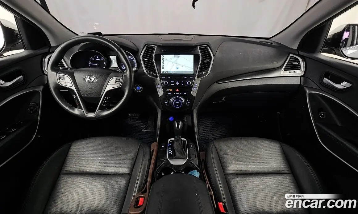 Hyundai Santa Fe 2017 2.0 автомат (гидро), фото 10 Hyundai Santa Fe 2017 2.0 автомат (гидро), фото 10