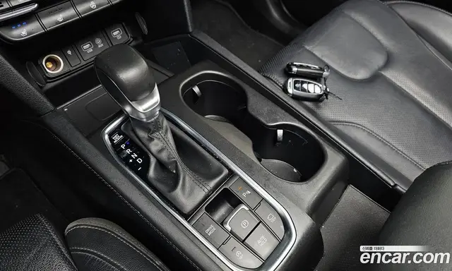 Hyundai Santa Fe 2018 2.2 автомат (гидро), миниатюра 12