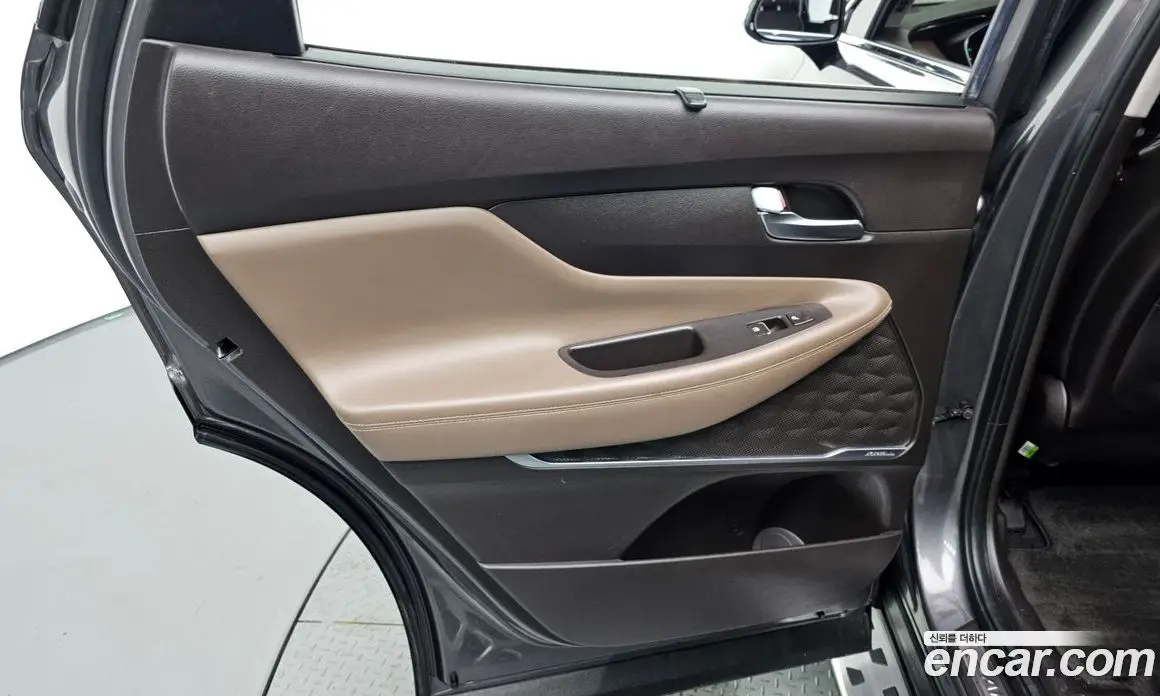 Hyundai Santa Fe 2018 2.0 автомат (гидро), фото 15