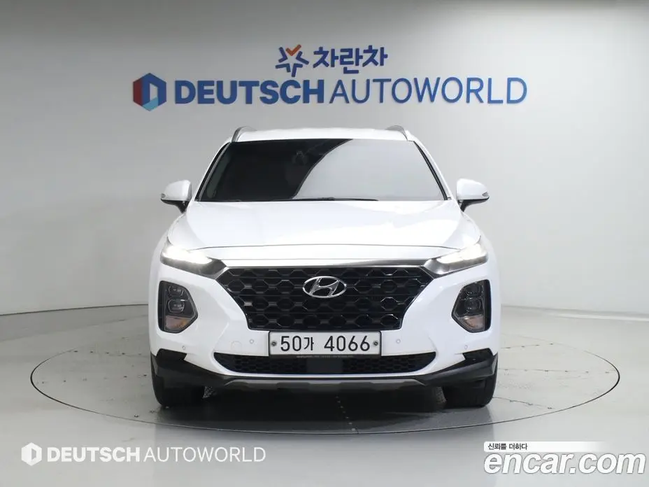 Hyundai Santa Fe 2018 2.0 автомат (гидро), фото 3