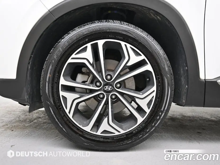 Hyundai Santa Fe 2018 2.0 автомат (гидро), фото 5