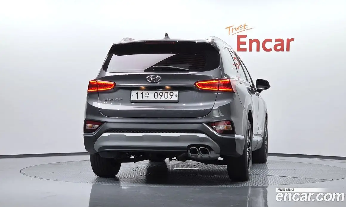 Hyundai Santa Fe 2019 2.0 автомат (гидро), фото 4