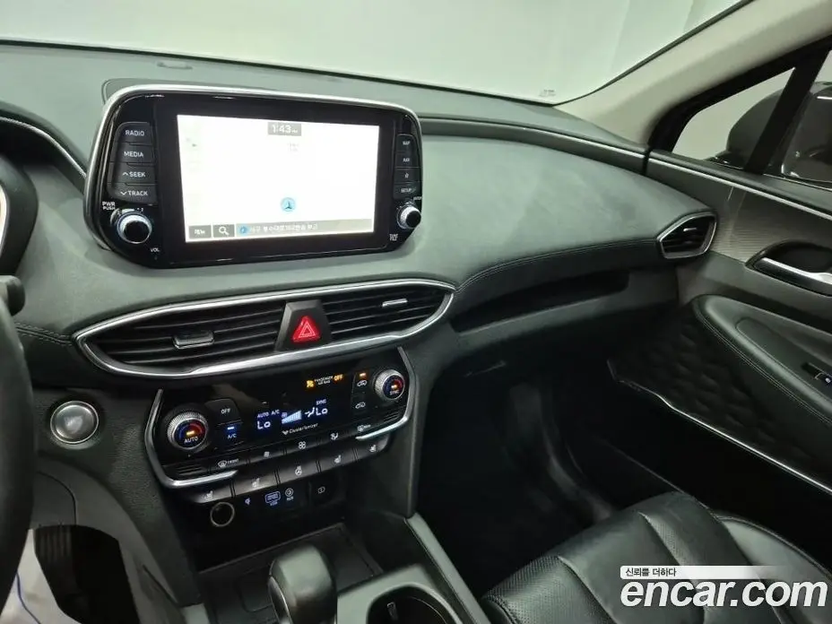 Hyundai Santa Fe 2019 2.0 автомат (гидро), фото 10
