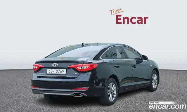 Hyundai Sonata 2015 2.0 автомат (гидро), миниатюра 2