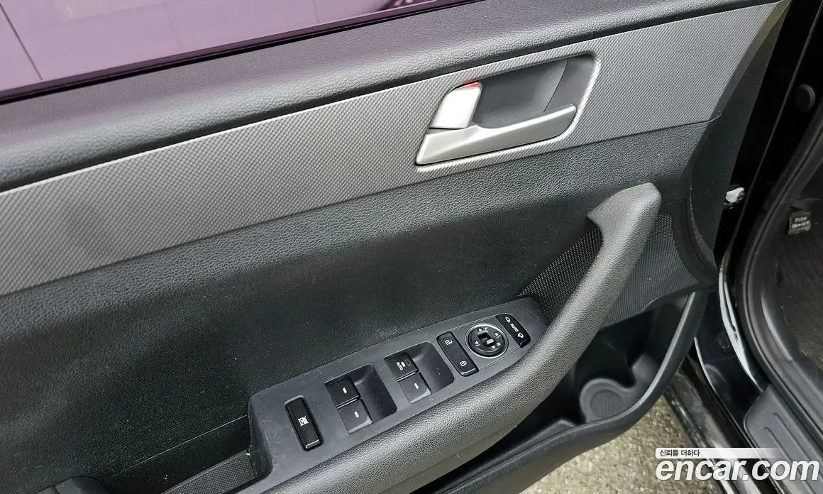 Hyundai Sonata 2015 2.0 автомат (гидро), фото 18