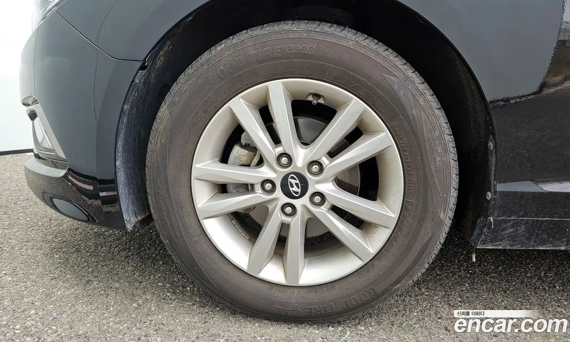 Hyundai Sonata 2015 2.0 автомат (гидро), фото 5