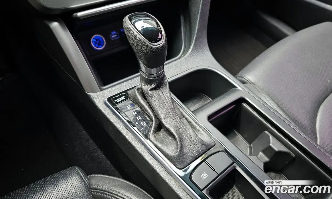 Hyundai Sonata 2015 2.0 автомат (гидро), фото 9