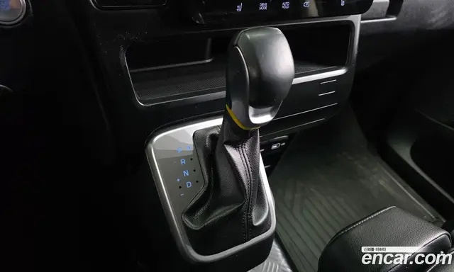Hyundai Staria 2021 2.2 автомат (гидро), миниатюра 9