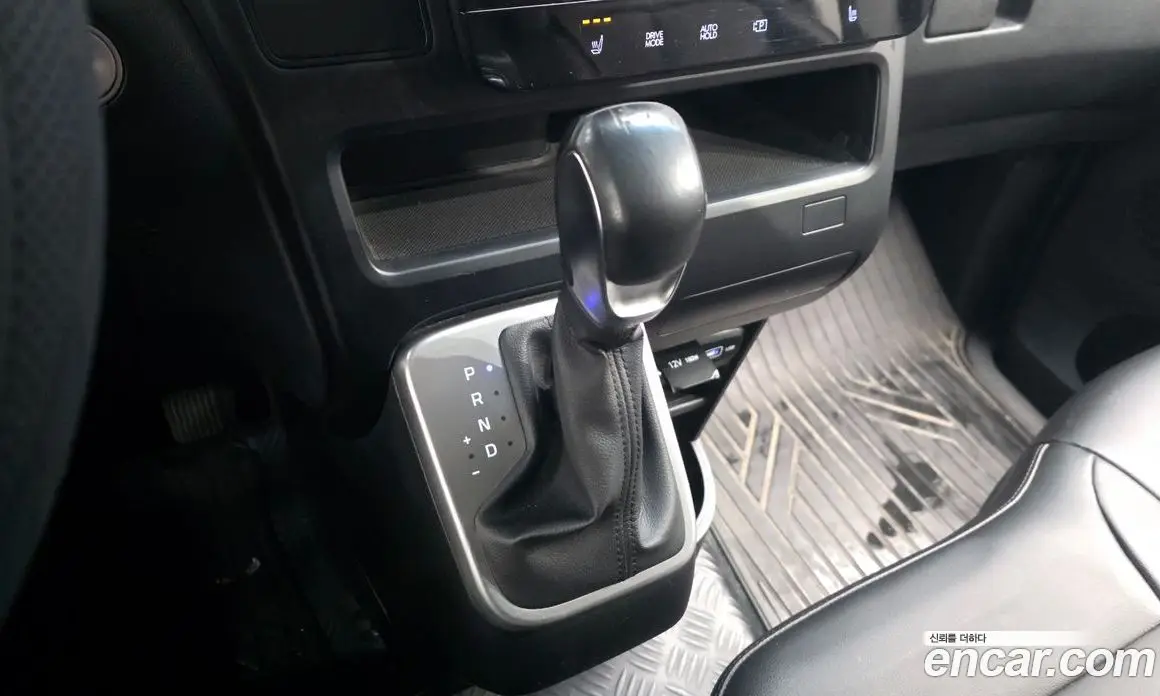 Hyundai Staria 2021 2.2 автомат (гидро), фото 12 Hyundai Staria 2021 2.2 автомат (гидро), фото 12