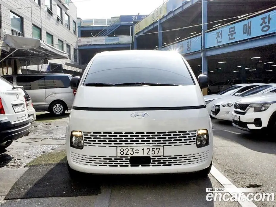 Hyundai Staria 2021 2.2 автомат (гидро), фото 1 Hyundai Staria 2021 2.2 автомат (гидро), фото 1