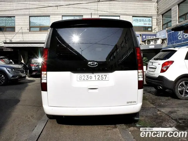 Hyundai Staria 2021 2.2 автомат (гидро), миниатюра 3 Hyundai Staria 2021 2.2 автомат (гидро), миниатюра 3