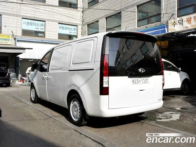 Hyundai Staria 2021 2.2 автомат (гидро), миниатюра 4 Hyundai Staria 2021 2.2 автомат (гидро), миниатюра 4