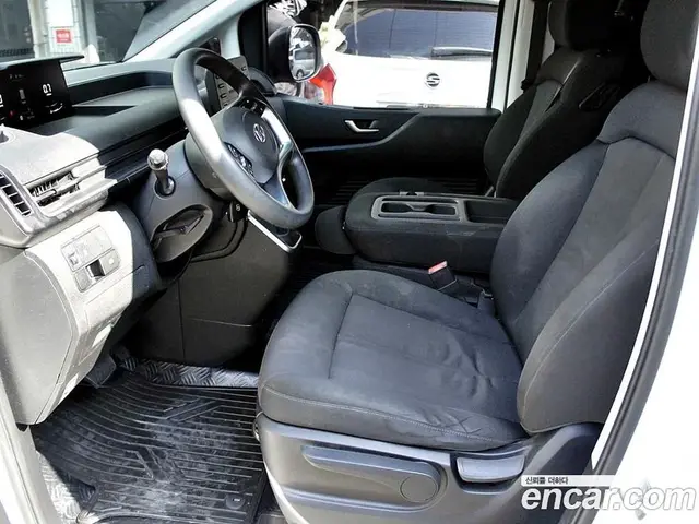 Hyundai Staria 2021 2.2 автомат (гидро), миниатюра 5 Hyundai Staria 2021 2.2 автомат (гидро), миниатюра 5