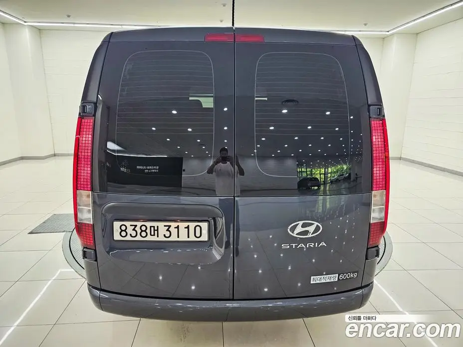 Hyundai Staria 2023 2.2 автомат (гидро), фото 17 Hyundai Staria 2023 2.2 автомат (гидро), фото 17